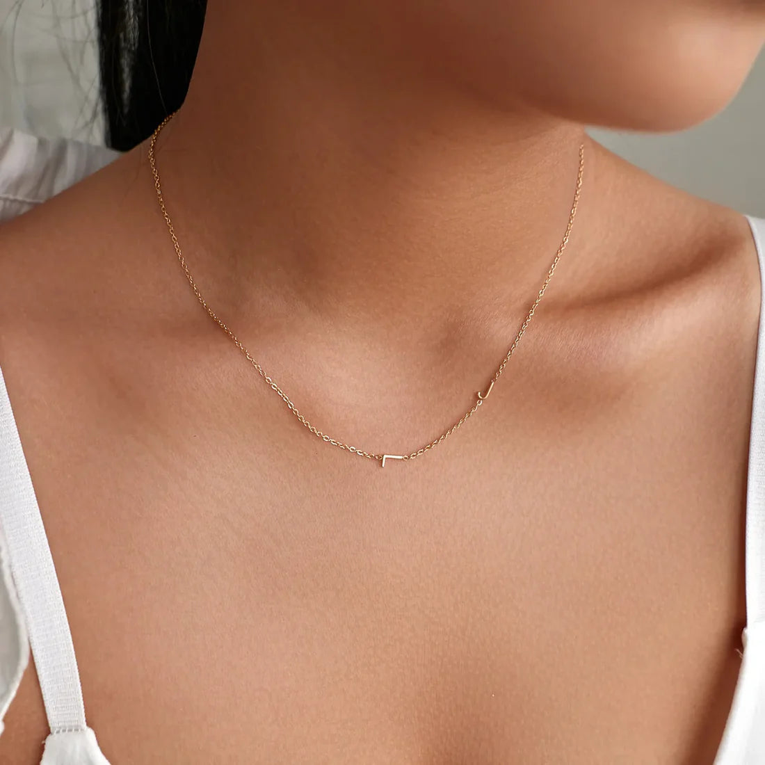Collar personalizado con iniciales en horizontal