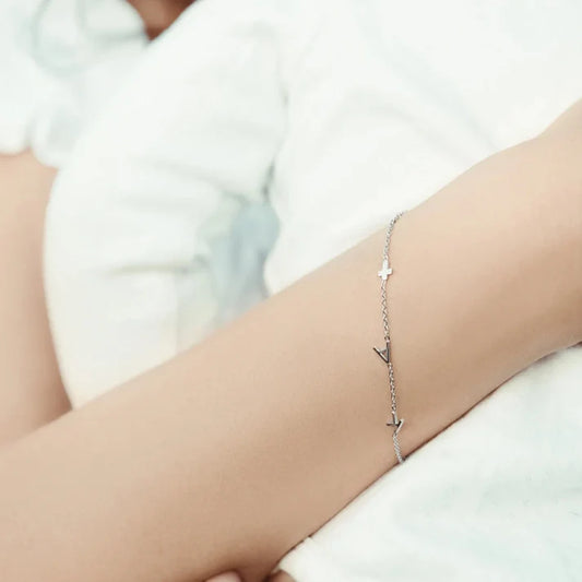 Pulsera personalizada con iniciales en horizontal