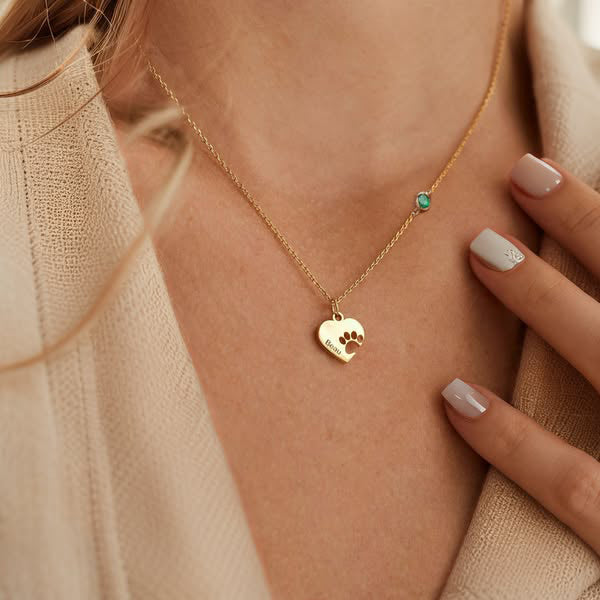 Collar personalizado de corazón con nombre y huellita