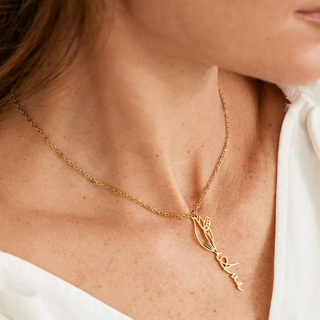 Collar personalizado con nombre y flor natalicia